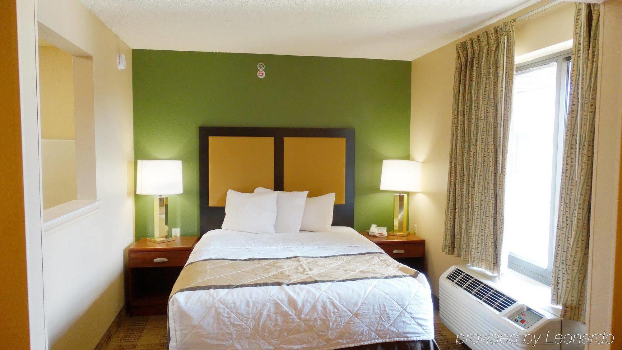 Extended Stay America Select Suites - Madison - Old Sauk Rd Exterior foto